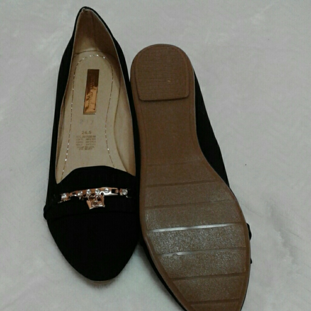 Shoes - Picture 2 of 2